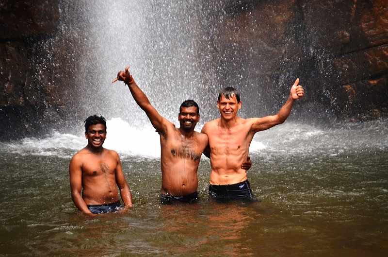 429_Sri_Lanka_Bambarakana_Waterfall.JPG